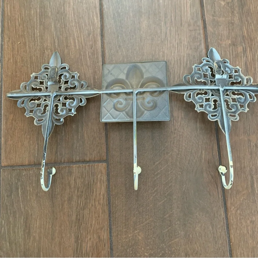 Fleur de Lis Metal Wall Hook Trio